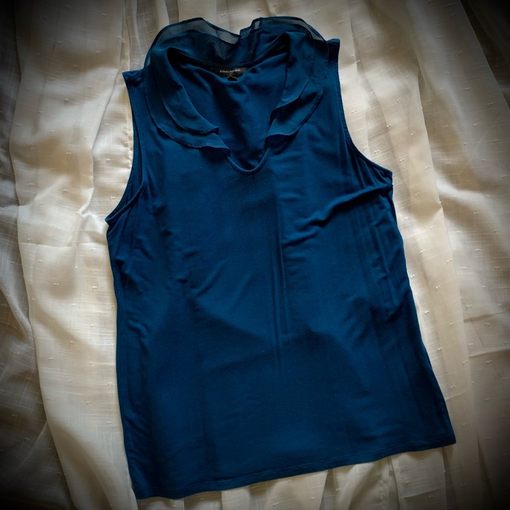Banana Republic Factory sleeveless top